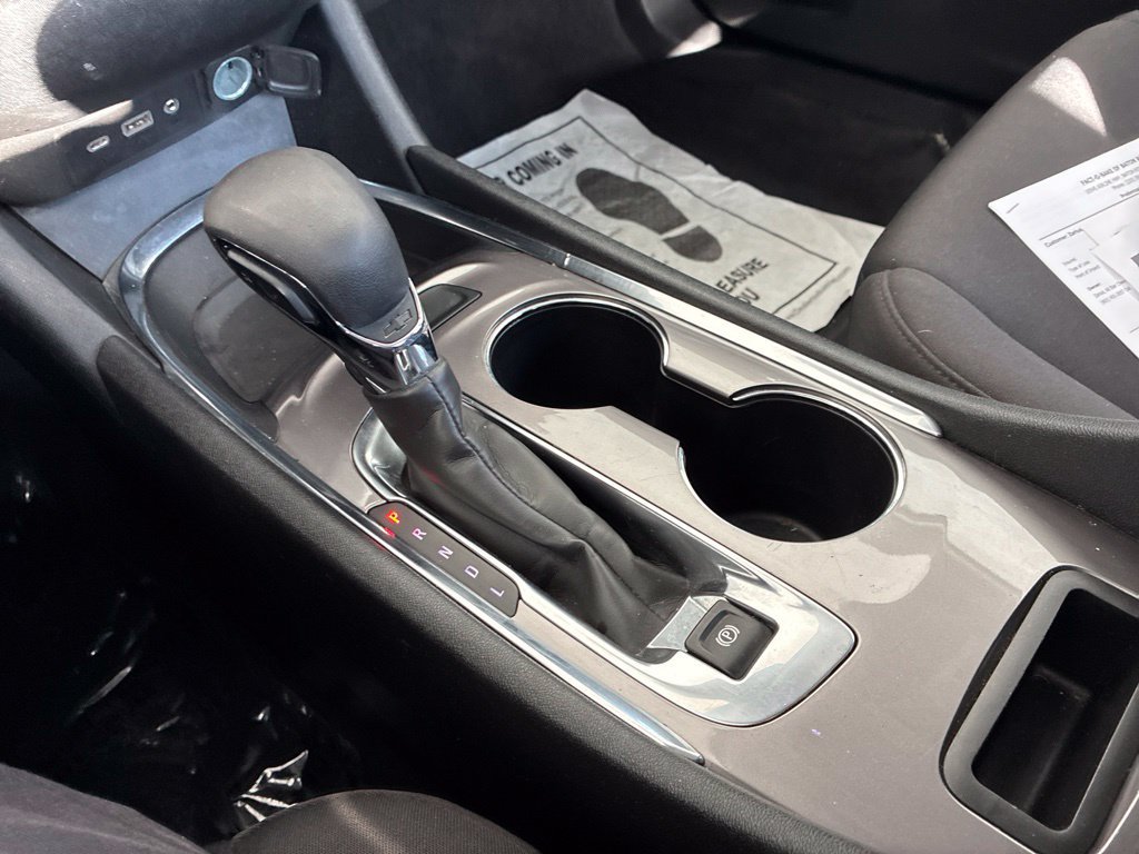 Used 2022 Chevrolet Malibu LT FWD image 31