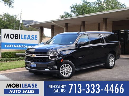 Used 2023 Chevrolet Suburban LS RWD image 1