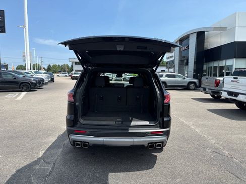 Used 2024 GMC Acadia Elevation AWD/4WD image 10