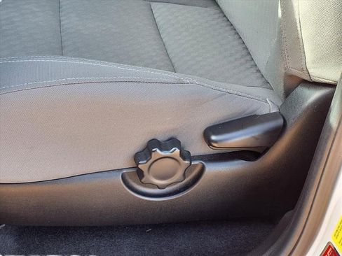 Used 2023 Toyota Tacoma SR image 22