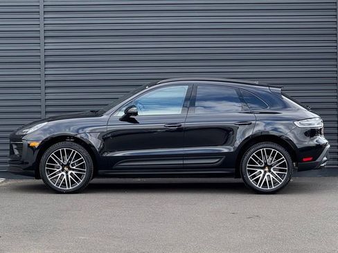 New 2026 Porsche Macan image 2