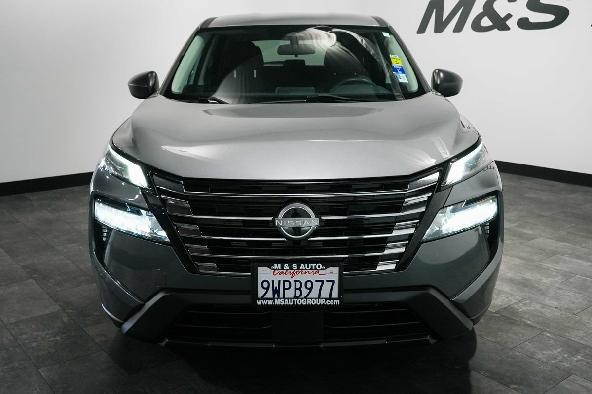 Used 2024 Nissan Rogue S AWD/4WD image 6