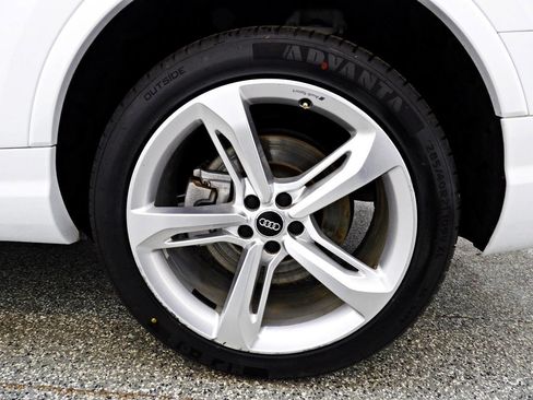 Used 2019 Audi Q7 3.0T Prestige image 20