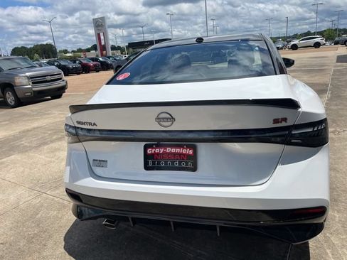 New 2026 Nissan Sentra SR w/ Floor Mat Package FWD image 3