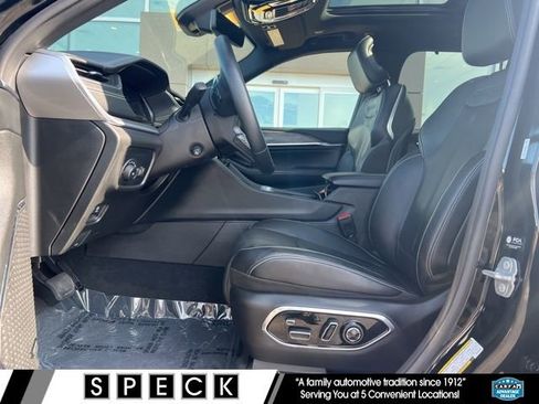 Used 2023 Jeep Grand Cherokee Overland w/ Adv Protech Group III image 5