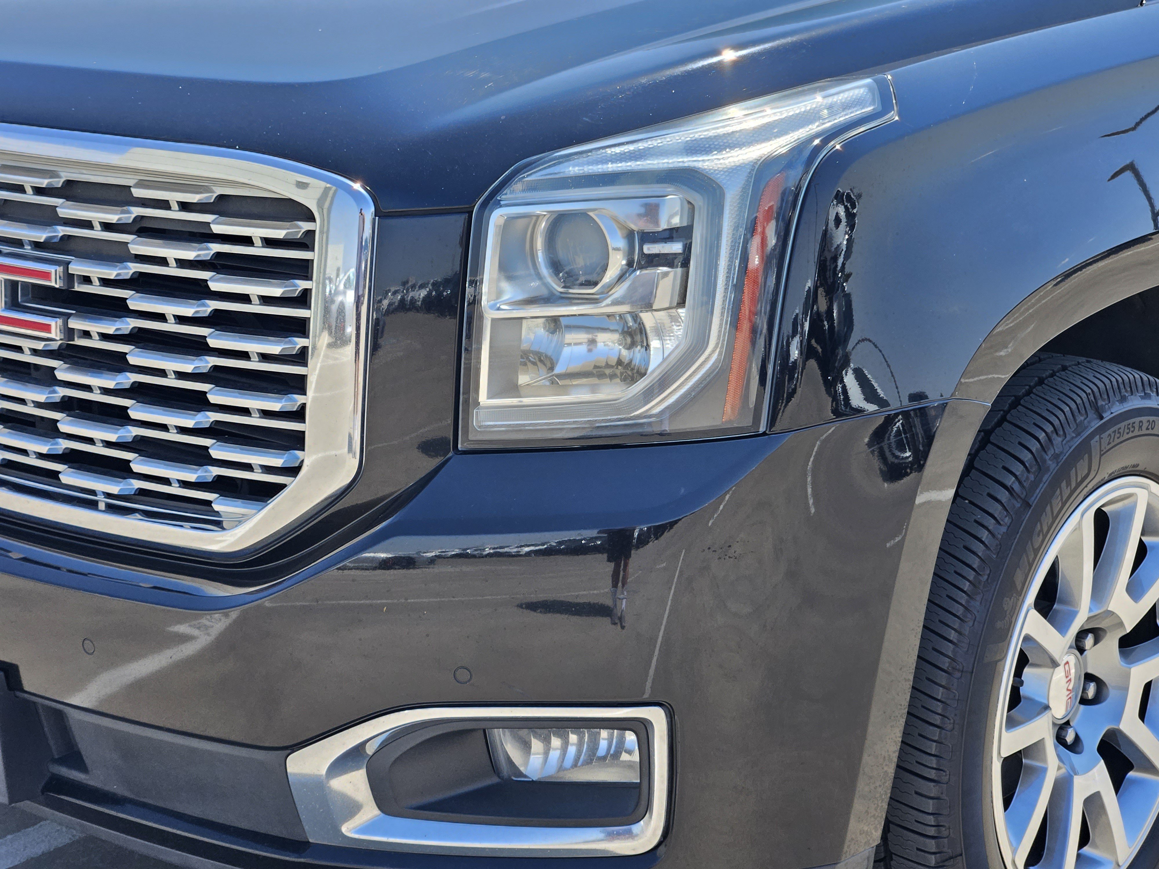Used 2018 GMC Yukon XL Denali RWD image 12