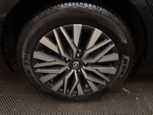 Used 2024 Nissan Altima 2.5 SV image 24