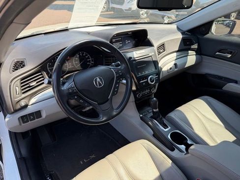 Used 2019 Acura ILX FWD image 12