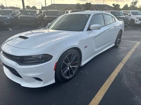 Used 2017 Dodge Charger R/T Scat Pack RWD image 4