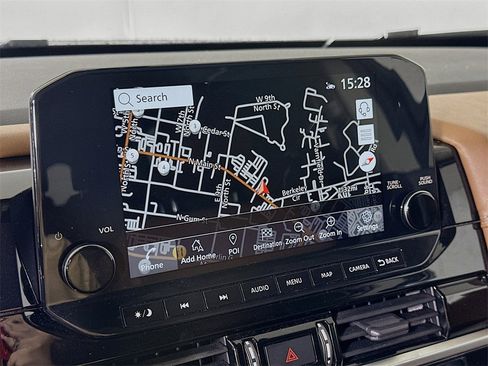 Used 2022 Nissan Pathfinder Platinum w/ Cargo Package image 28