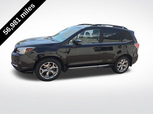 Used 2018 Subaru Forester 2.5i Touring AWD/4WD image 2