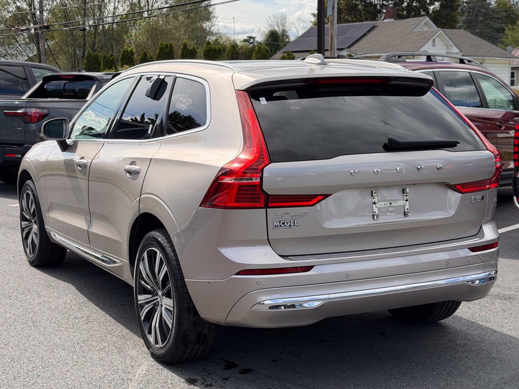 Used 2023 Volvo XC60 B5 Plus w/ Climate Package AWD/4WD image 3