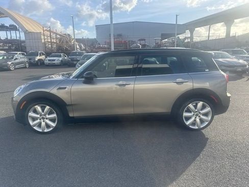 Used 2016 MINI Cooper Clubman FWD image 2