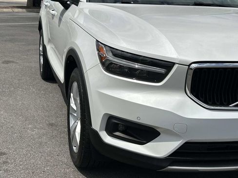 Used 2022 Volvo XC40 T5 Momentum AWD/4WD image 11