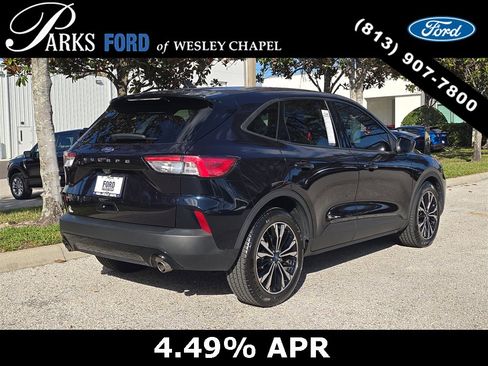 Certified 2021 Ford Escape SE w/ SE Sport Appearance Package image 5