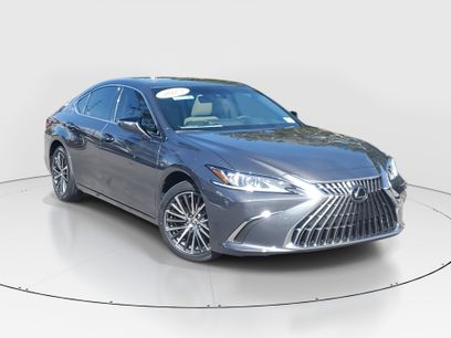 Used 2023 Lexus ES 300h w/ Premium Package