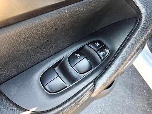 Used 2021 Nissan Rogue Sport S AWD/4WD image 12