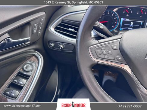 Used 2016 Chevrolet Malibu Premier w/ Driver Confidence Package image 34