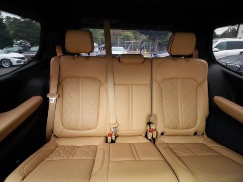 Used 2022 Jeep Grand Wagoneer Series III w/ Rear Seat Video Group 1 image 64