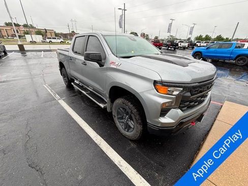 Used 2025 Chevrolet Silverado 1500 Custom Trail Boss AWD/4WD image 3