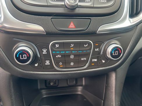 Used 2018 Chevrolet Equinox LT w/ Sun & Infotainment Package FWD image 58