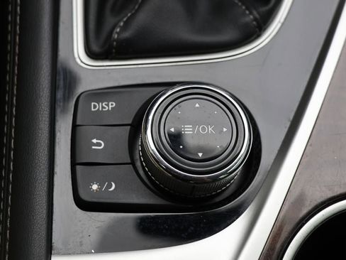 Used 2018 INFINITI Q50 Luxe AWD/4WD image 26