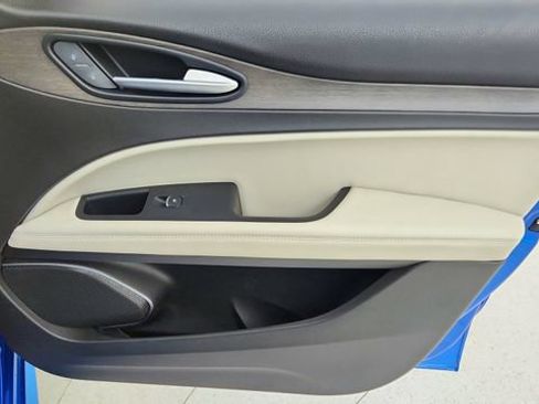 Used 2020 Alfa Romeo Stelvio Ti w/ Nero Edizione image 25