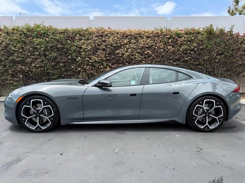 New 2025 Karma Revero Luxury RWD image 7
