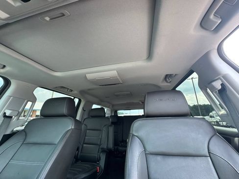 Used 2018 GMC Yukon XL Denali w/ Denali Ultimate Package AWD/4WD image 32