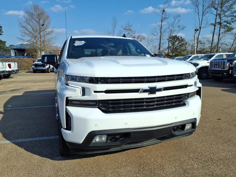 Used 2021 Chevrolet Silverado 1500 RST w/ Texas Edition Plus image 2