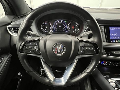 Used 2024 Buick Enclave Premium image 27