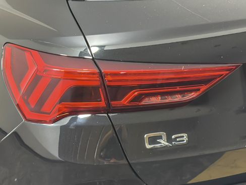 Used 2022 Audi Q3 2.0T Premium AWD/4WD image 25