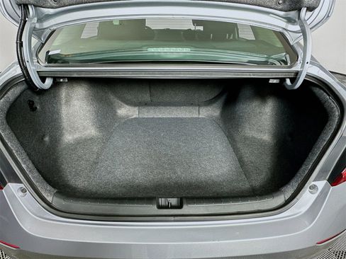 Used 2018 Honda Accord EX image 26