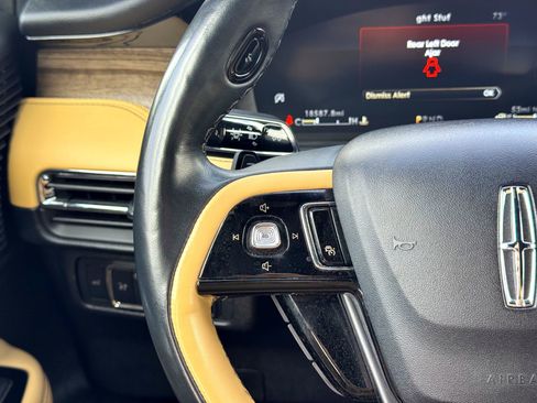 Used 2022 Lincoln Corsair Reserve w/ Elements Package image 25