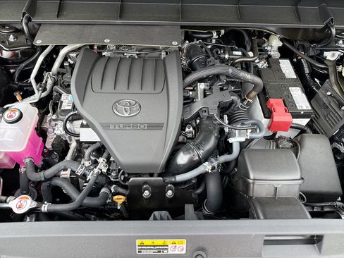 Certified 2026 Toyota Highlander Platinum image 18