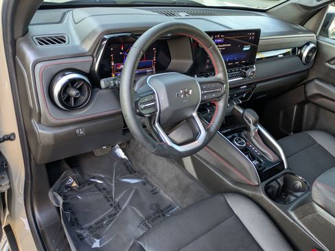 Used 2023 Chevrolet Colorado Z71 w/ Z71 Convenience Package 2 image 12