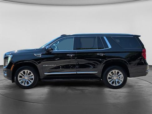 Used 2025 GMC Yukon Denali AWD/4WD image 4