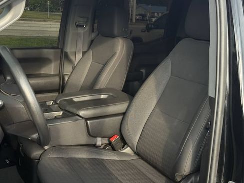 Used 2024 Chevrolet Silverado 1500 Custom Trail Boss w/ Turbomax Blackout Package AWD/4WD image 16