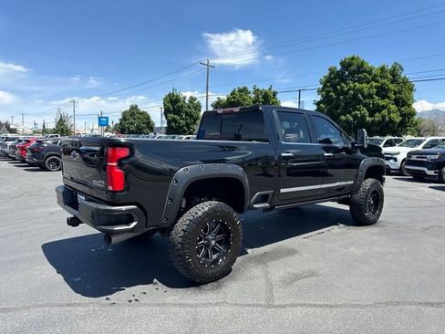 Used 2024 Chevrolet Silverado 3500 High Country w/ High Country Premium Package AWD/4WD image 7