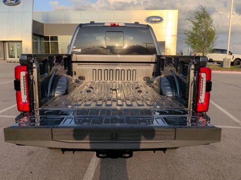 New 2026 Ford F250 Platinum image 44