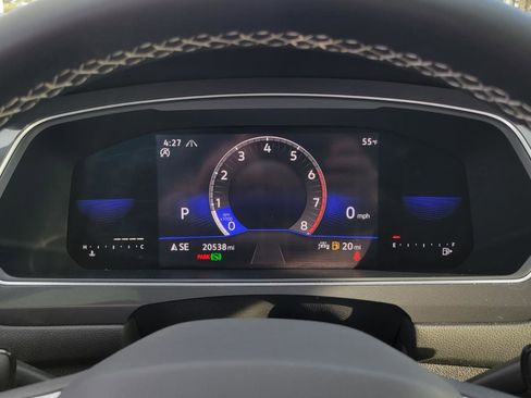 Used 2022 Volkswagen Tiguan SE image 26