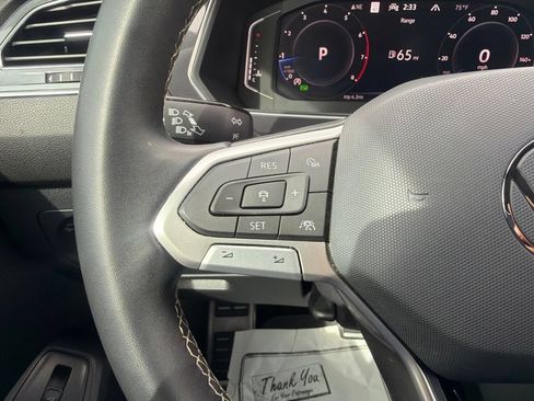 Certified 2023 Volkswagen Tiguan SEL R-Line AWD/4WD image 19