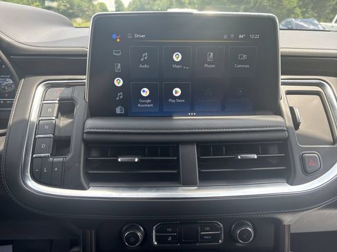 Used 2022 Chevrolet Suburban High Country AWD/4WD image 18