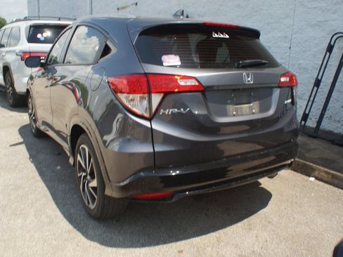 Used 2020 Honda HR-V Sport image 3