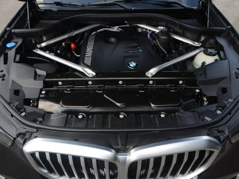 Used 2025 BMW X5 xDrive40i image 27