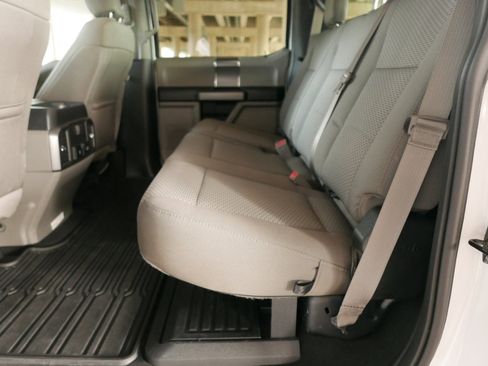 Used 2019 Ford F450 XLT w/ XLT Premium Package image 11