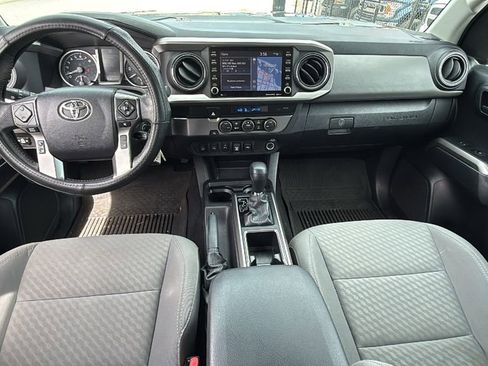 Used 2022 Toyota Tacoma SR5 RWD image 25