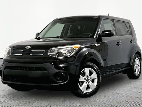 Used 2019 Kia Soul FWD image 3