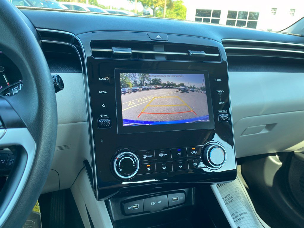 Certified 2024 Hyundai Tucson SE FWD image 12