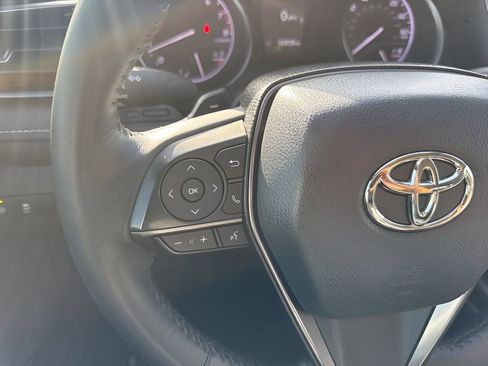 Used 2023 Toyota Camry SE image 14